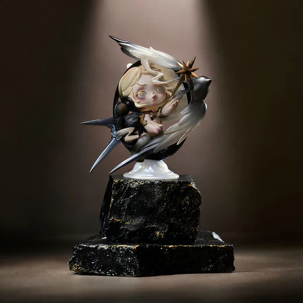 SKULLPANDA The Longitude and Latitude of Light Figure