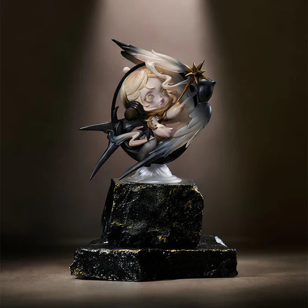 SKULLPANDA The Longitude and Latitude of Light Figure